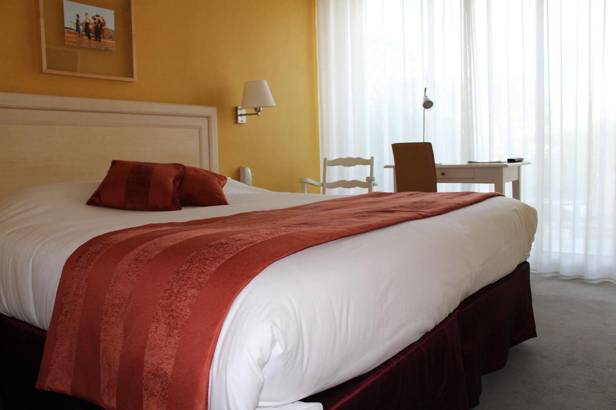 Bagnoles Hotel - Contact Hotel Bagnoles de l'Orne Normandie Dış mekan fotoğraf